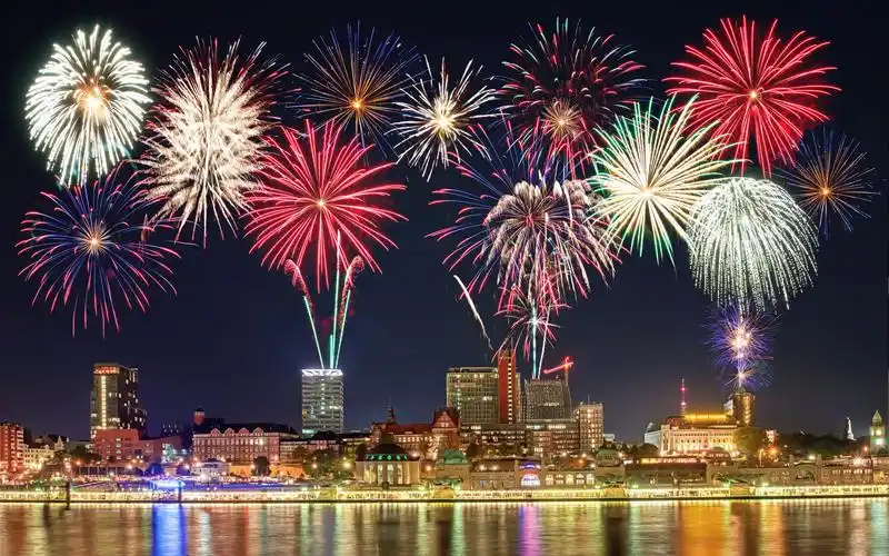 今年元宵节不用闹读一首绝美唐诗感受今夜的团圆与美好