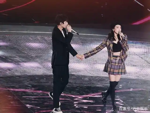 湖南卫视跨晚火了,宋茜宋威龙甜蜜合体,朱一龙和李易峰有点厉害