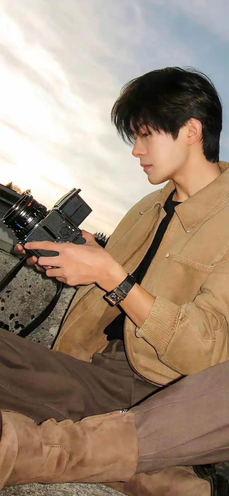 从特自别然的喝你的水 到蓄谋已久的亲你的嘴#易烊千玺#壁纸