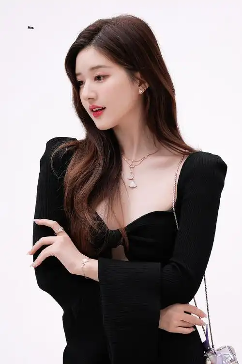 赵露思宝格丽品牌代言人##赵露思今日活动生图