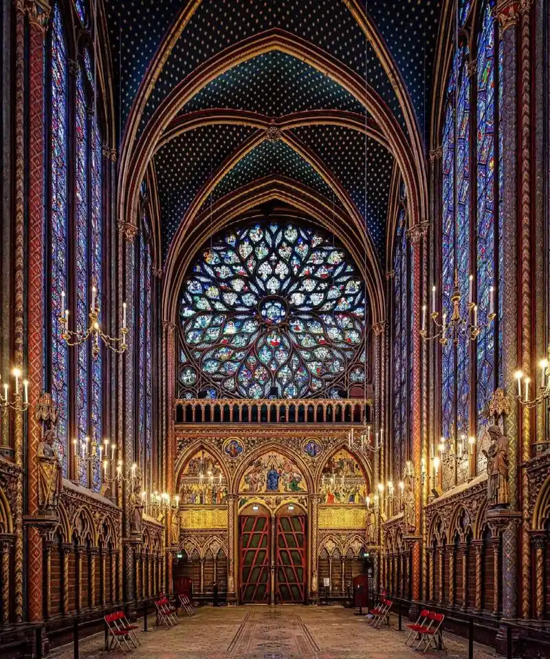 欧洲不同教堂中玫瑰花窗的细节2 玫瑰花窗是哥特式建筑的特色之一