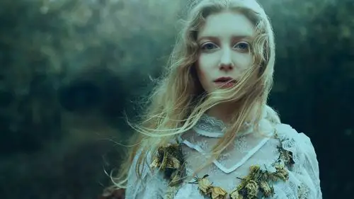 高清晰霸气俄罗斯金发碧眼美女桌面壁纸下载