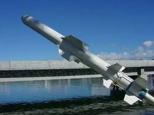 agm-84"鱼叉"反舰导弹