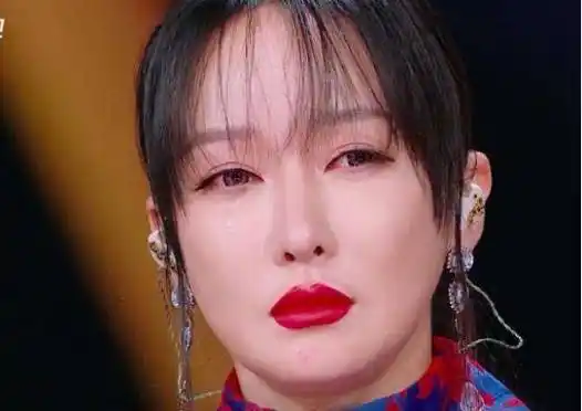 原创萨顶顶素颜什么样卸妆后巫婆变仙女网友表示不化妆早火了