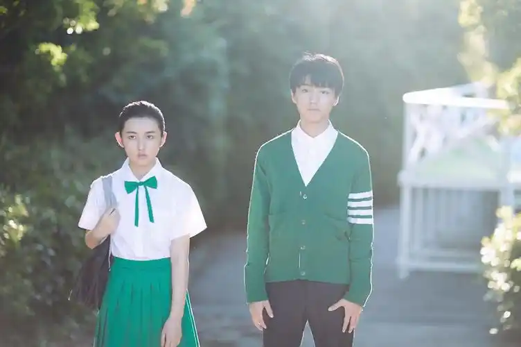 微电影花絮曝光 张子枫 王俊凯片场欢乐多