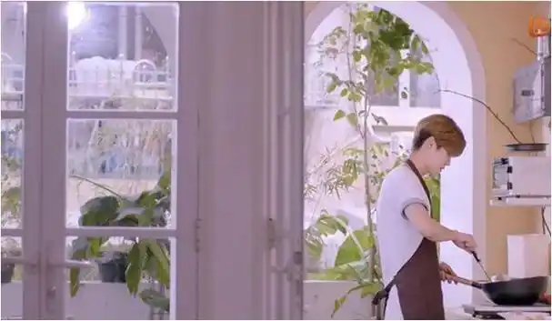 张颂文起球的衣领打了多少国产剧扮演假穷人的脸