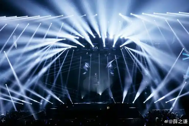 薛之谦演唱会提词器背景图