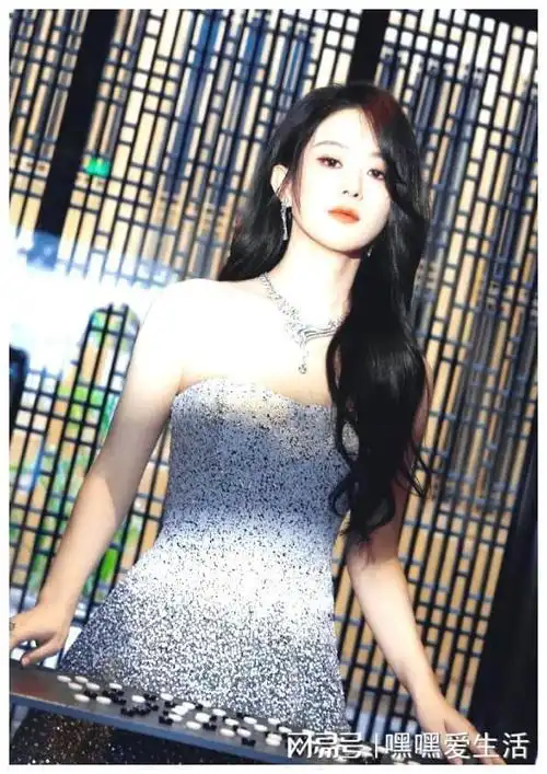 赵丽颖晒出娃照4岁儿子萌萌哒她完全变了个样