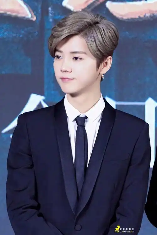 鹿晗最新照片图片(七):鹿晗最萌最帅的照片[17/30]_明星_美桌图片库