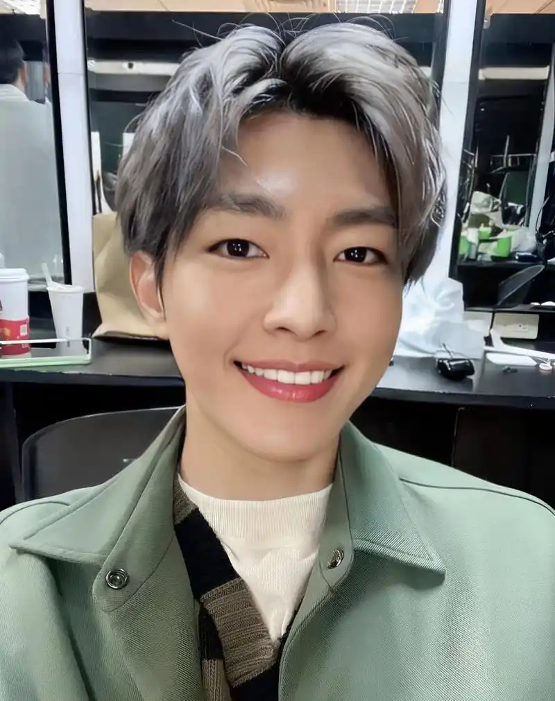 炎亚纶到凉凉山,长长的这么帅,太糟糕了! 网红邱耀乐爆料私密电影事件