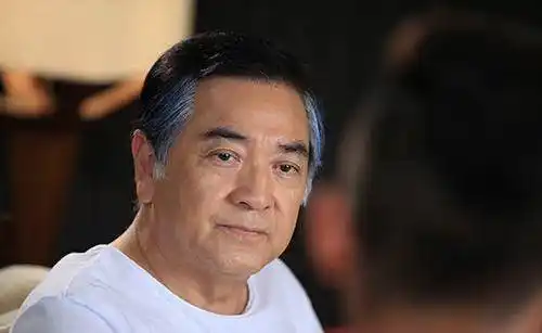 此后,秦沛在参演电影的《癫佬正传》《新不了情》时,皆斩获了最佳男