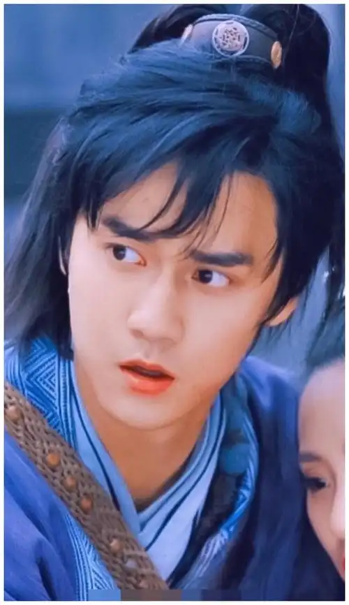 曾经红极一时的蒋劲夫,儒雅帅气演技也不错,现在变胖让人认不出