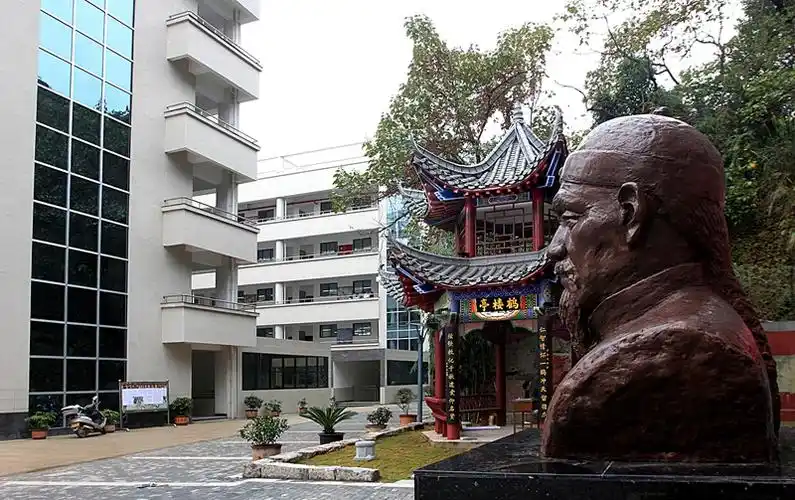 都匀一中新景观