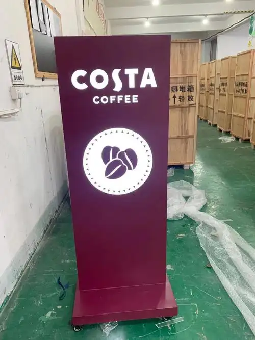 精品落地式立牌,新品促销信息发光牌,发光落地灯箱可定制广告机