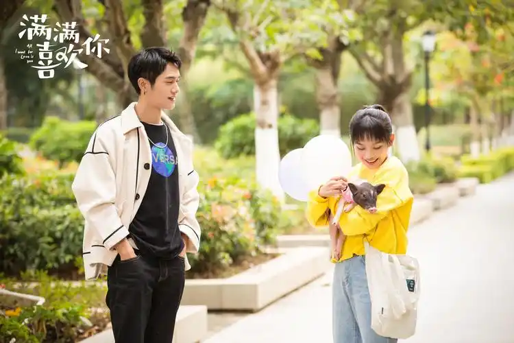 校园偶像剧《满满喜欢你》,中国影视-回车桌面