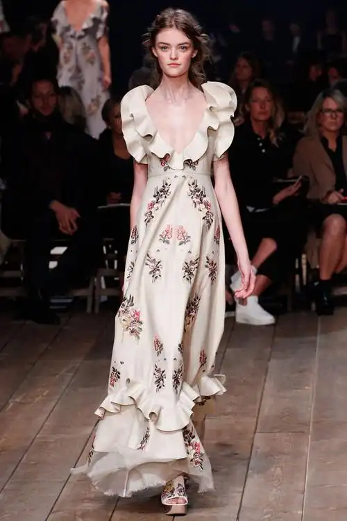 alexander mcqueen 2016巴黎时装秀