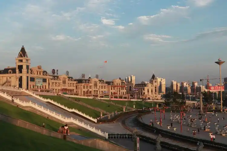 大石桥蟠龙山公园