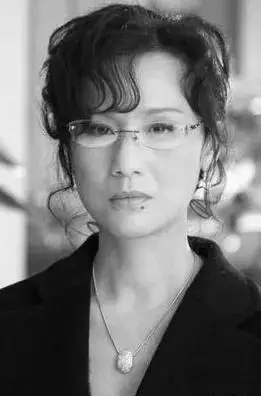 陈道明好友李建群去世!一生无子女,活成了苦情的"容妃"