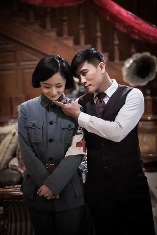 高清:《怒放》曝孽缘剧照 宋允皓李曼上演虐恋