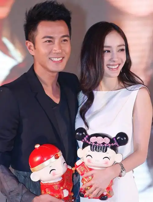 演员刘恺威,儒雅帅气,魅力十足!-度小视