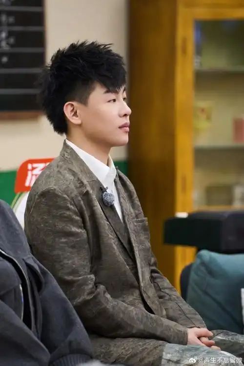 【#声生不息家年华#精彩剧照大放送】@胡彦斌冰壶秋月 渊清玉絜「心中