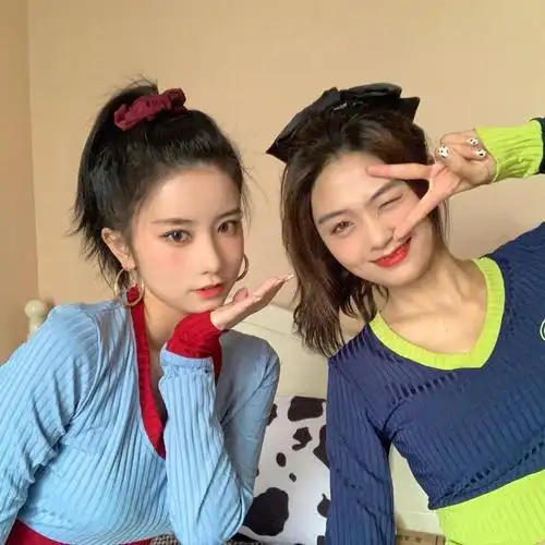 亲密双人闺蜜真人头像