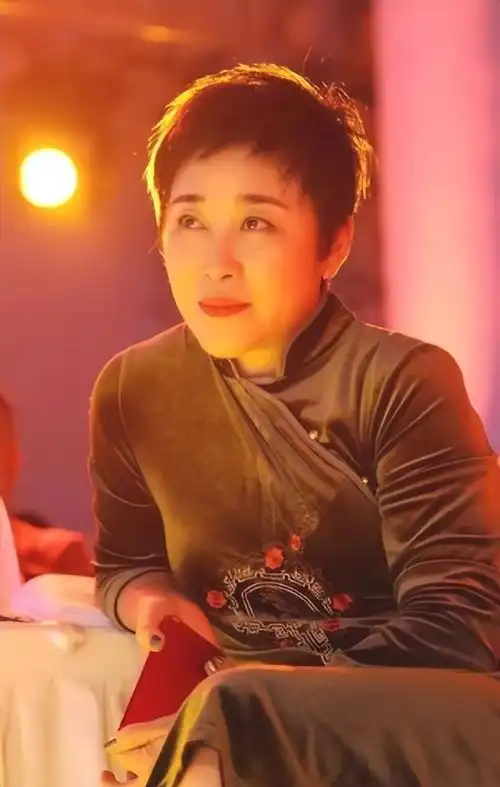 很难想象出来,那辛是医学出身,这商业能力也太厉害了