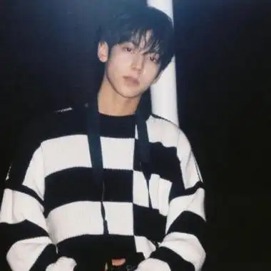 帅气的男生头像露脸头像男生很帅气的又冷酷的头像