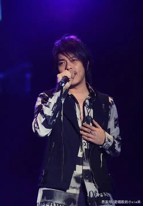 《离别》《撕夜》红极一时的阿杜46岁重返歌坛这几年他在逃避什么