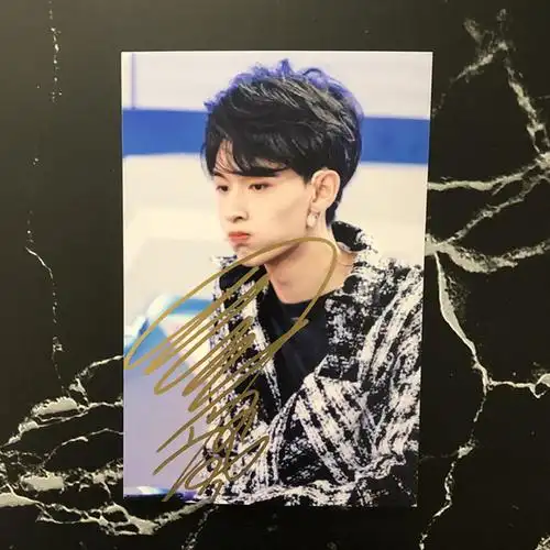 秦霄贤亲笔签名照亲笔德云社笑社写真周边媒体福利粉丝礼物定妆照款16