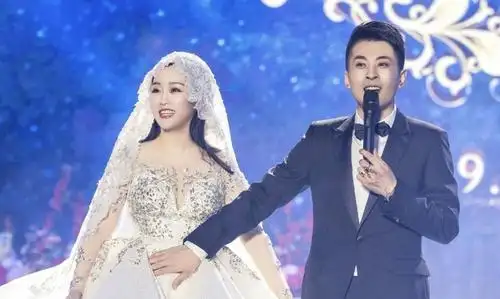 燕窝事件"官媒力挺辛巴",被质疑新闻造假,辛巴妻子辟谣后秒删