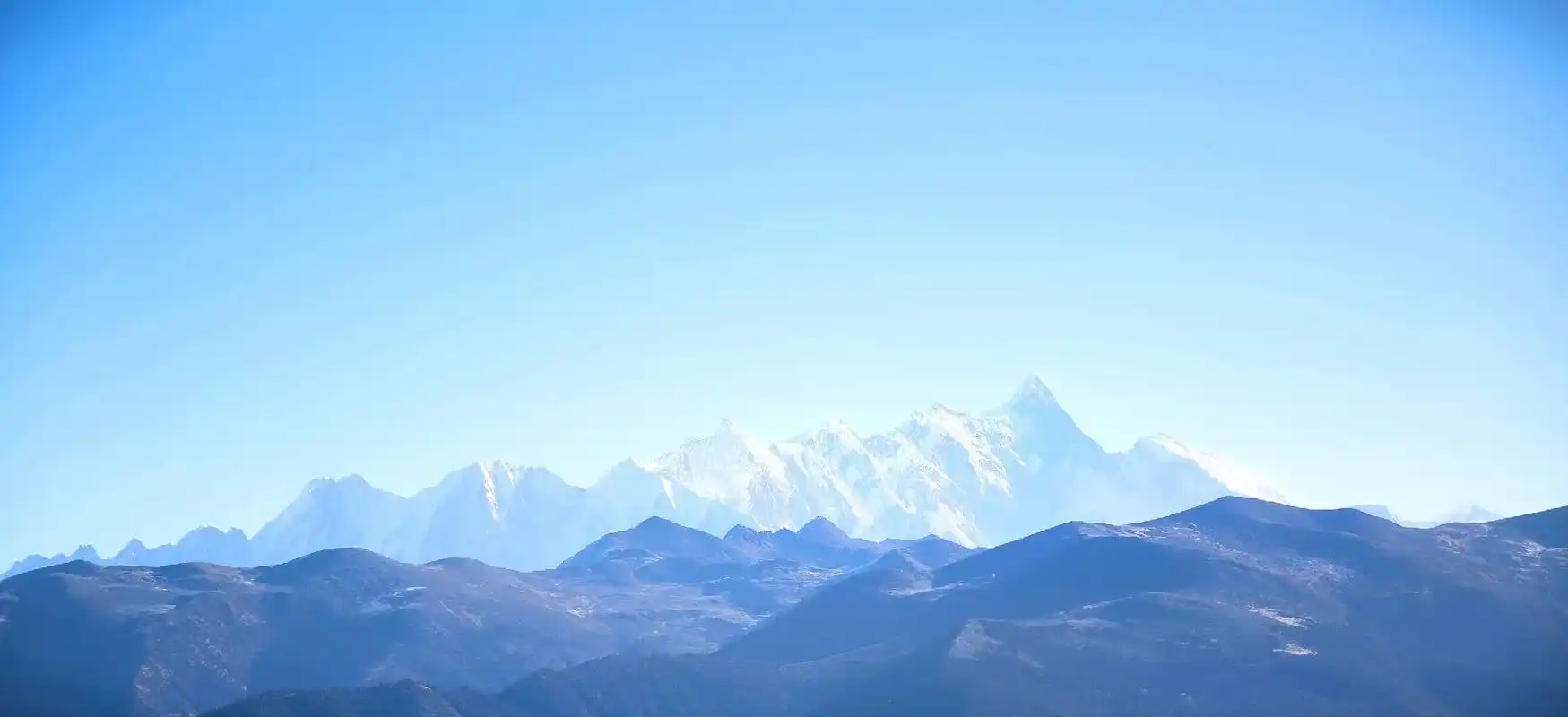 南迦巴瓦.南迦巴瓦被誉为中国最美山峰之首,海拔7782米,译 - 抖音