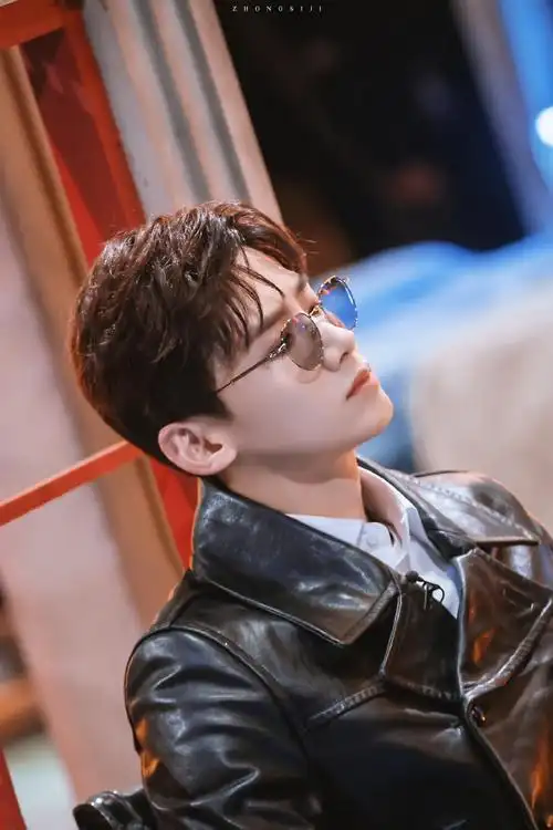 白敬亭明星大侦探