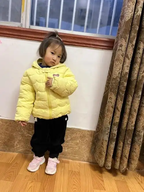 2023年11月28日,三岁十个月了,小豆包#小小的你治愈大 - 抖音