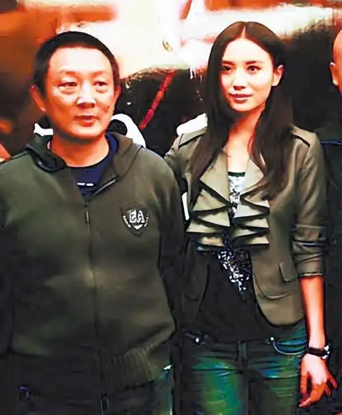 回顾演员刘琳被名导抛弃后转身嫁给穷小子婚后被丈夫宠成宝