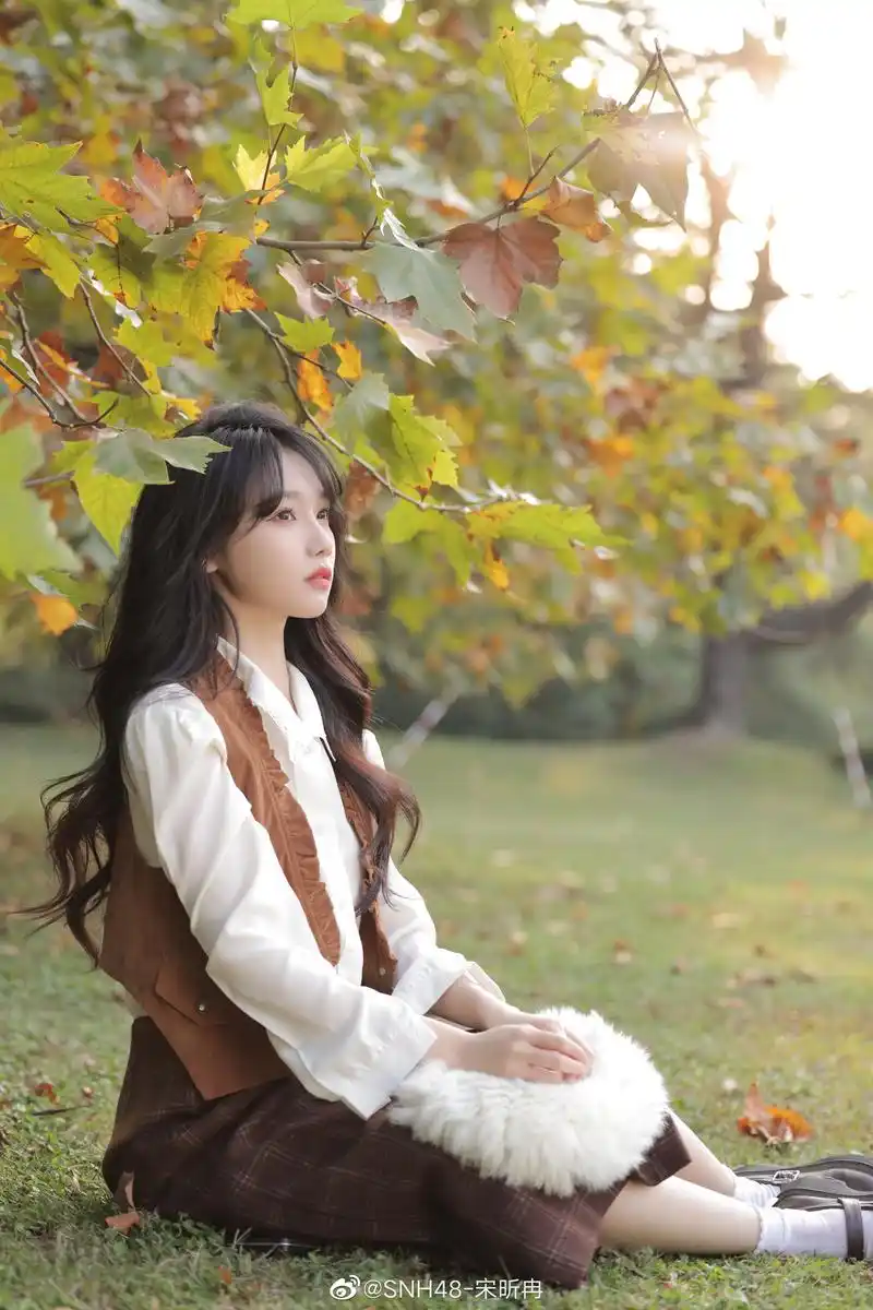 宋昕冉焦糖色写真