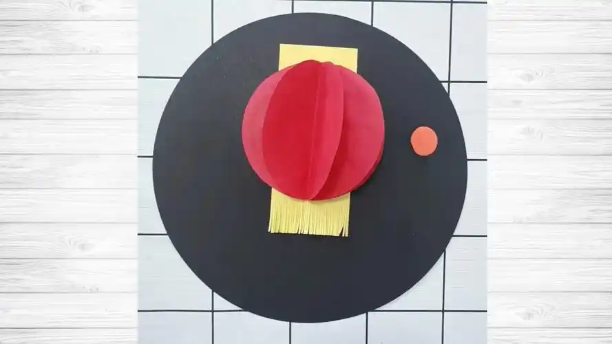 马上春节啦,带孩子一起来做简单又漂亮的灯笼贴画吧