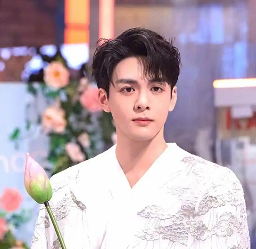 曾舜晞稀有头像 自取.