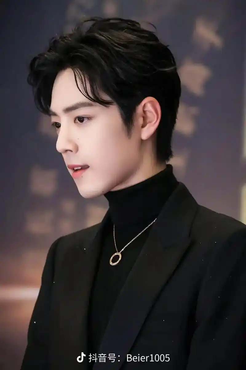 最帅男神 #肖战 #加油少年未来可期  - 抖音