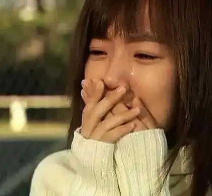 女生伤心欲绝哭的图片:伤心哭的图片大全【哭的图片】-昕薇网