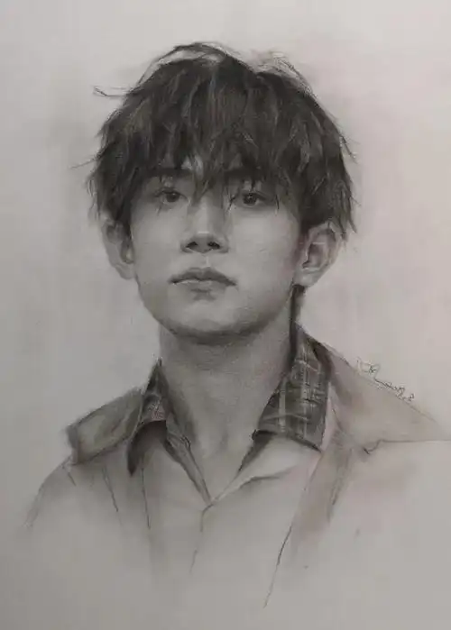 最爱的易烊千玺来了,各位素描大佬画笔下的易烊千玺肖像!