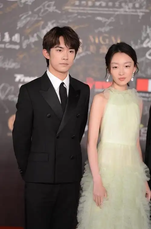 易烊千玺紫微斗数命盘,易烊千玺八字命中妻子