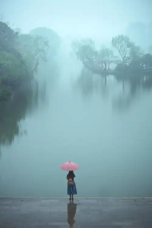 《人活着》 作者 佚名