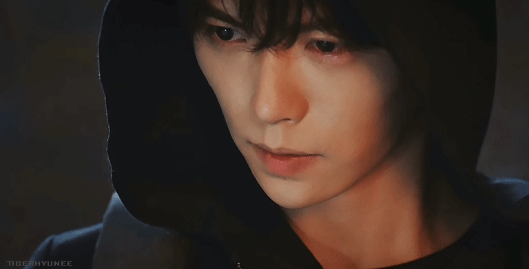 大家有没有觉得肖宇梁的小哥正面冷,侧面很温柔(加演技楼,.