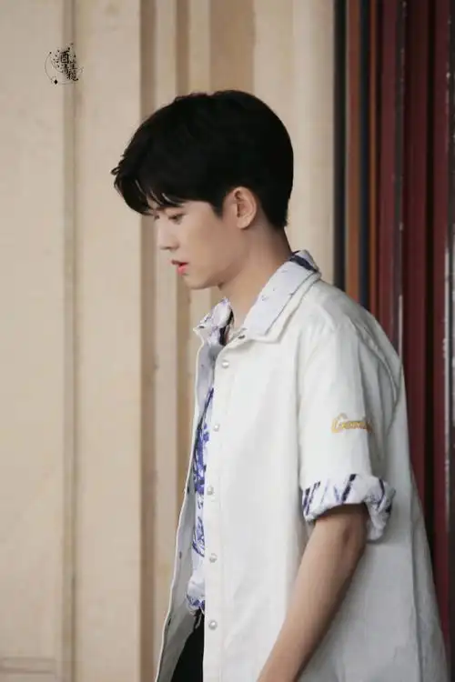 任嘉伦超话#任嘉伦嗨放派#2021.08.11综艺录制好久不见.@任嘉伦allen