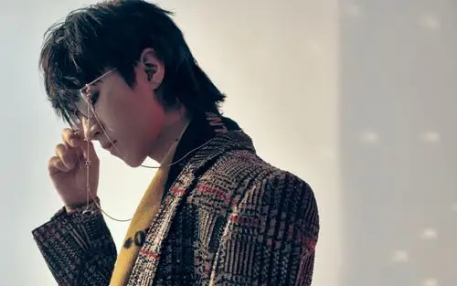 王俊凯日系帅气写真桌面壁纸