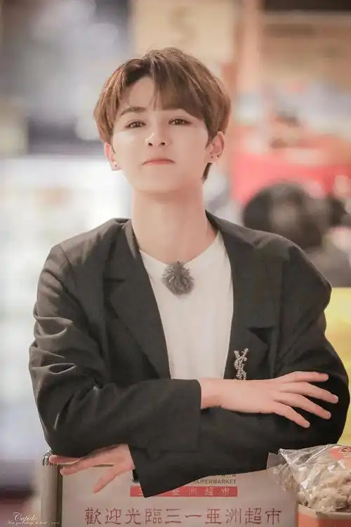 朱正廷 一个拥有完美笑容的人,n种笑容随意挑选