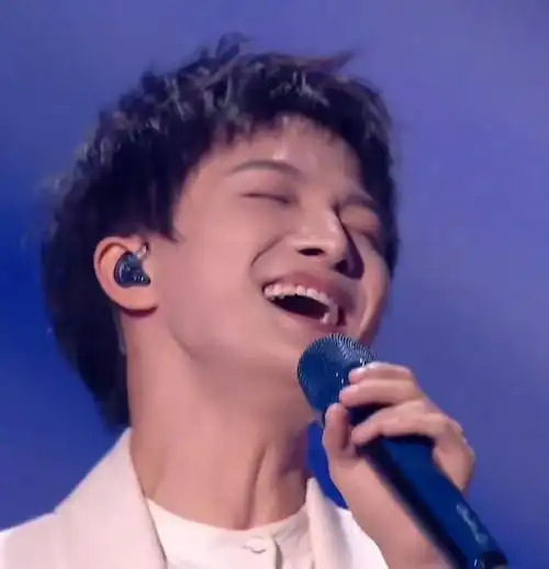 这就是周深的事业线吗##这就是歌手的事业线吗