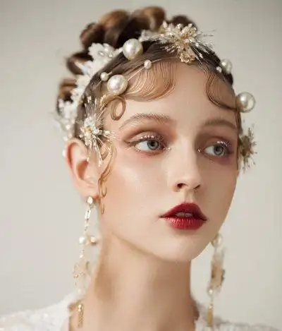 女生婚纱梦完美实现发型很重要 2018影楼新娘欧式婚纱盘发设计