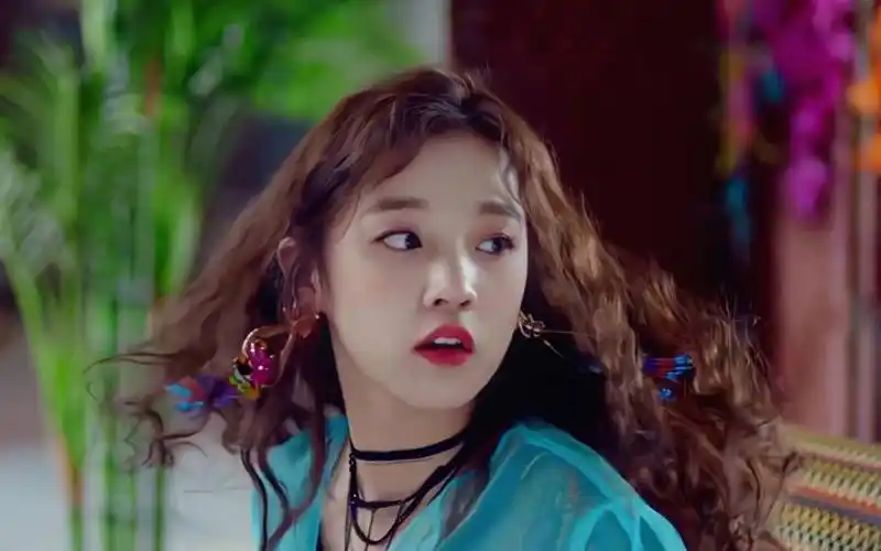 【宋雨琦】是真诚而鲜活的卷毛小狗!|latata竖版直拍一键换装